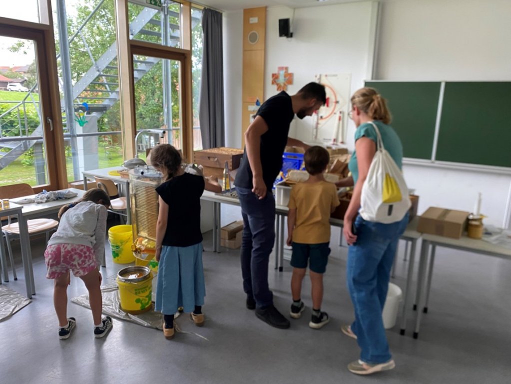 Bienen machen Schule